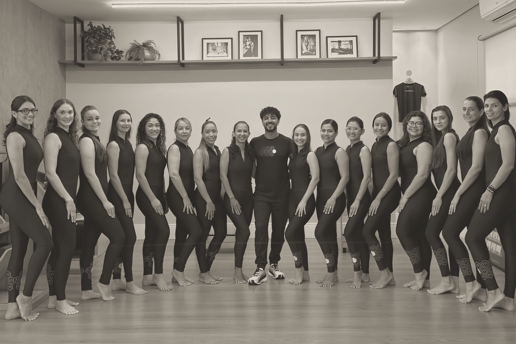 Turma da Foundation, formação em Pilates Clássico, com Thiago Matos no studio em Curitiba